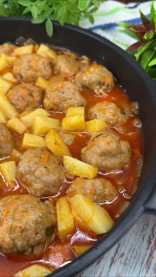 Albóndigas de Carne y Patatas Baby Horneadas