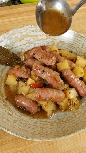 Salchichas al Vino con Patatas