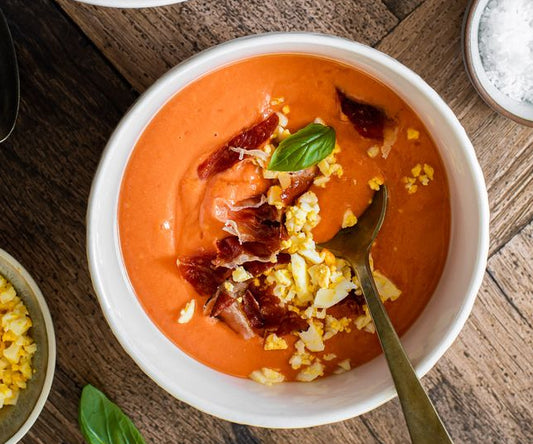 Gazpacho Extremeño con Jamón y Huevo