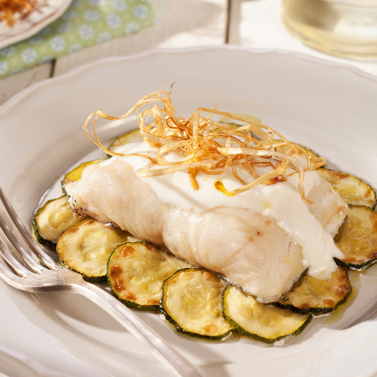 Tilapia en Salsa Verde con Calabacín